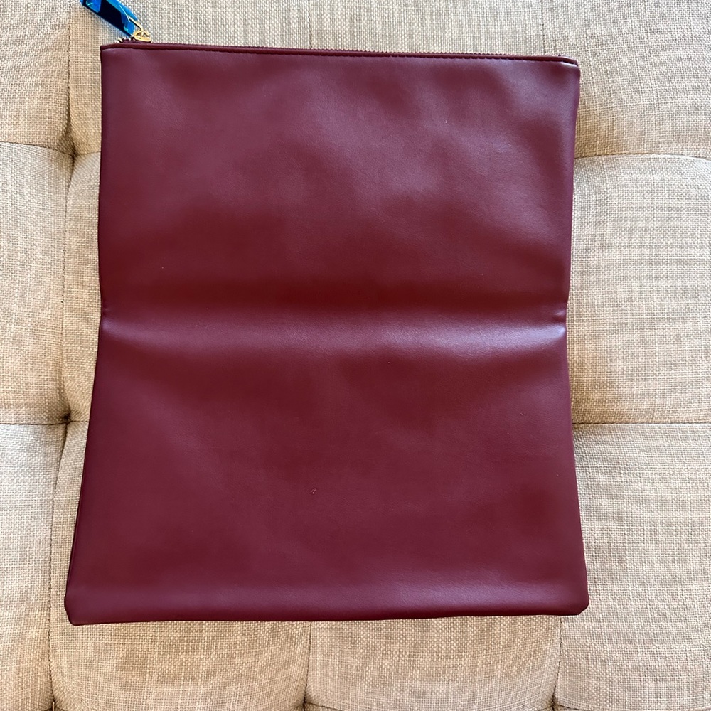 Summer & Rose Burgundy Clutch - Picture 3 of 6